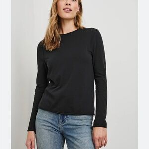 NWOT Banana Republic Black Long Sleeve Tee Size Large